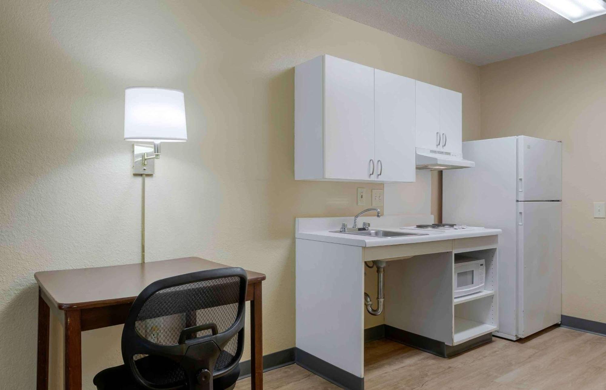 Extended Stay America Suites - Kansas City - Airport Zewnętrze zdjęcie