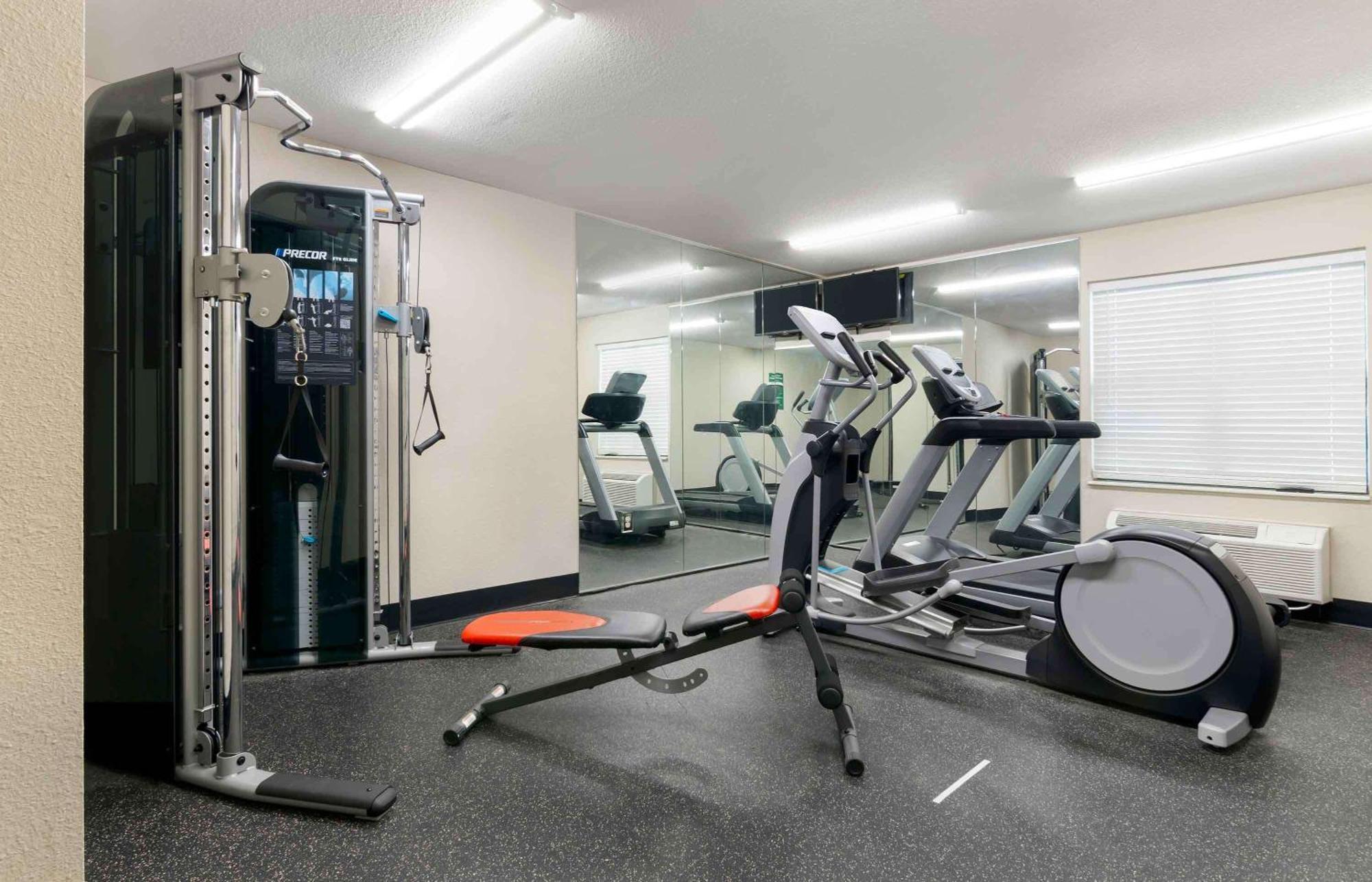 Extended Stay America Suites - Kansas City - Airport Zewnętrze zdjęcie