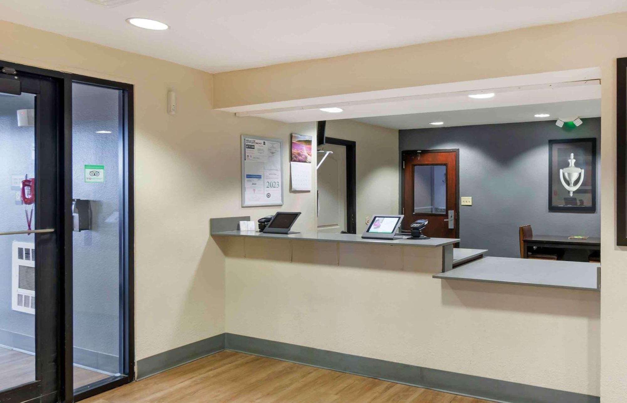 Extended Stay America Suites - Kansas City - Airport Zewnętrze zdjęcie