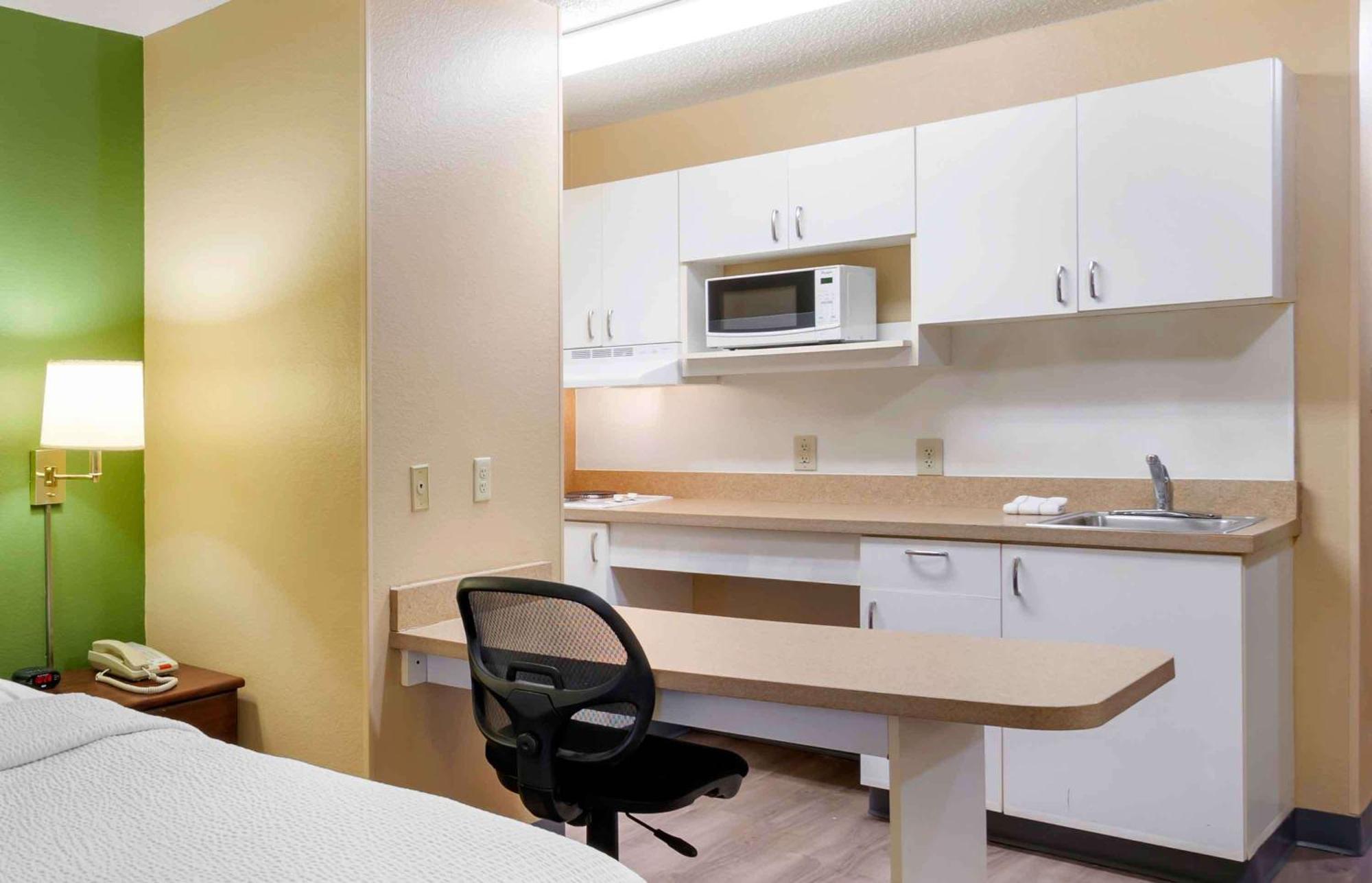 Extended Stay America Suites - Kansas City - Airport Zewnętrze zdjęcie
