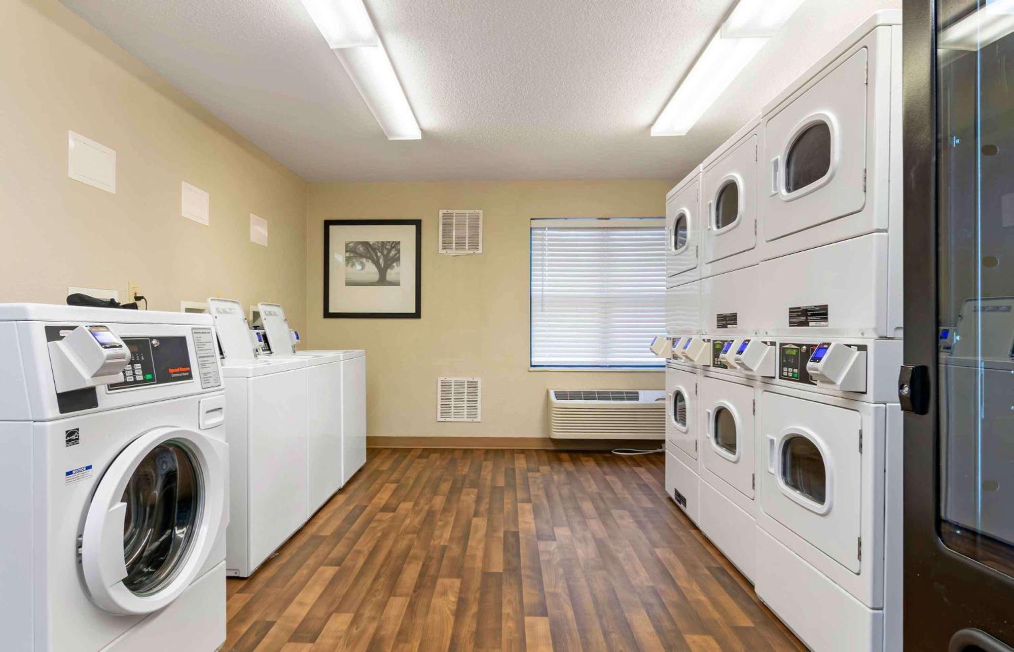 Extended Stay America Suites - Kansas City - Airport Zewnętrze zdjęcie