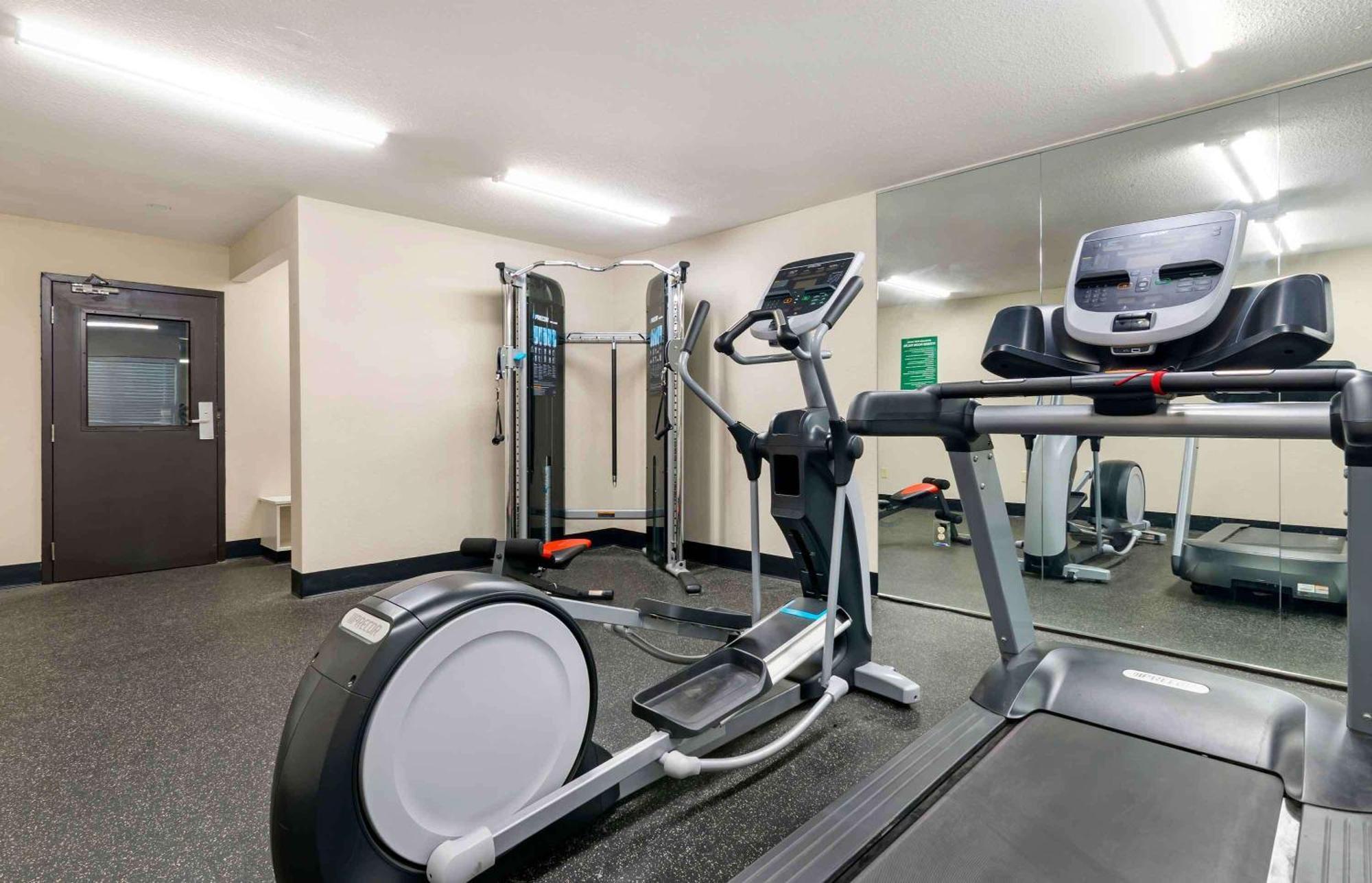Extended Stay America Suites - Kansas City - Airport Zewnętrze zdjęcie
