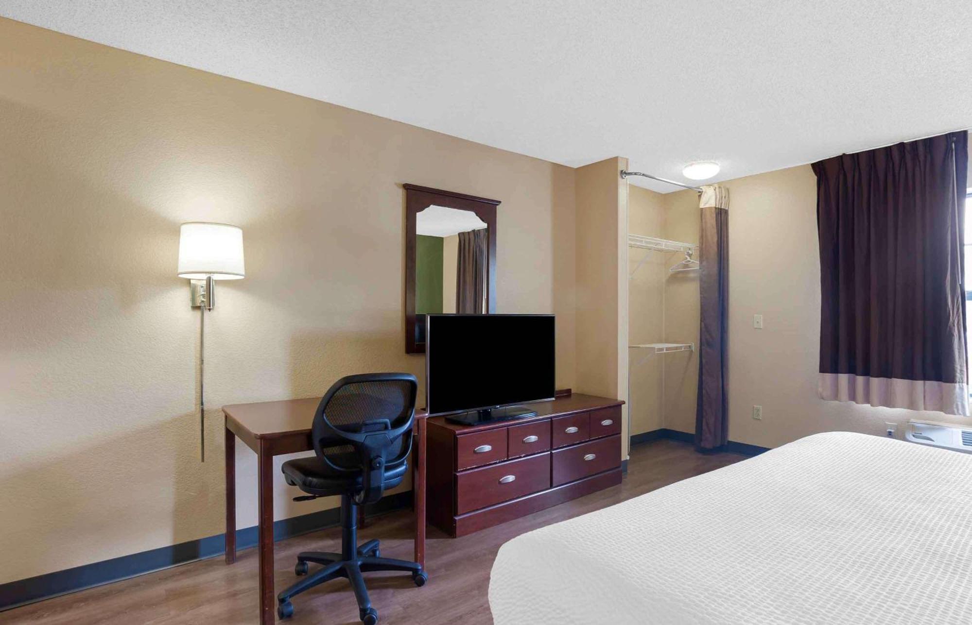 Extended Stay America Suites - Kansas City - Airport Zewnętrze zdjęcie