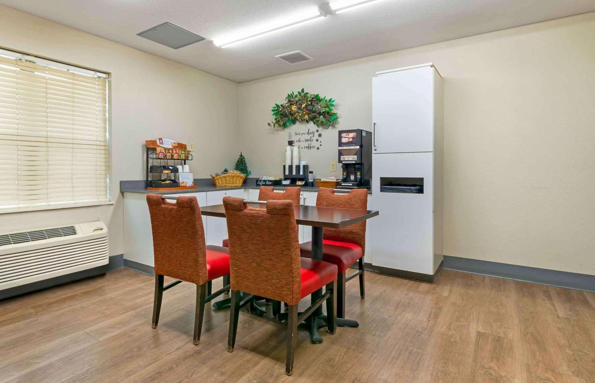 Extended Stay America Suites - Kansas City - Airport Zewnętrze zdjęcie