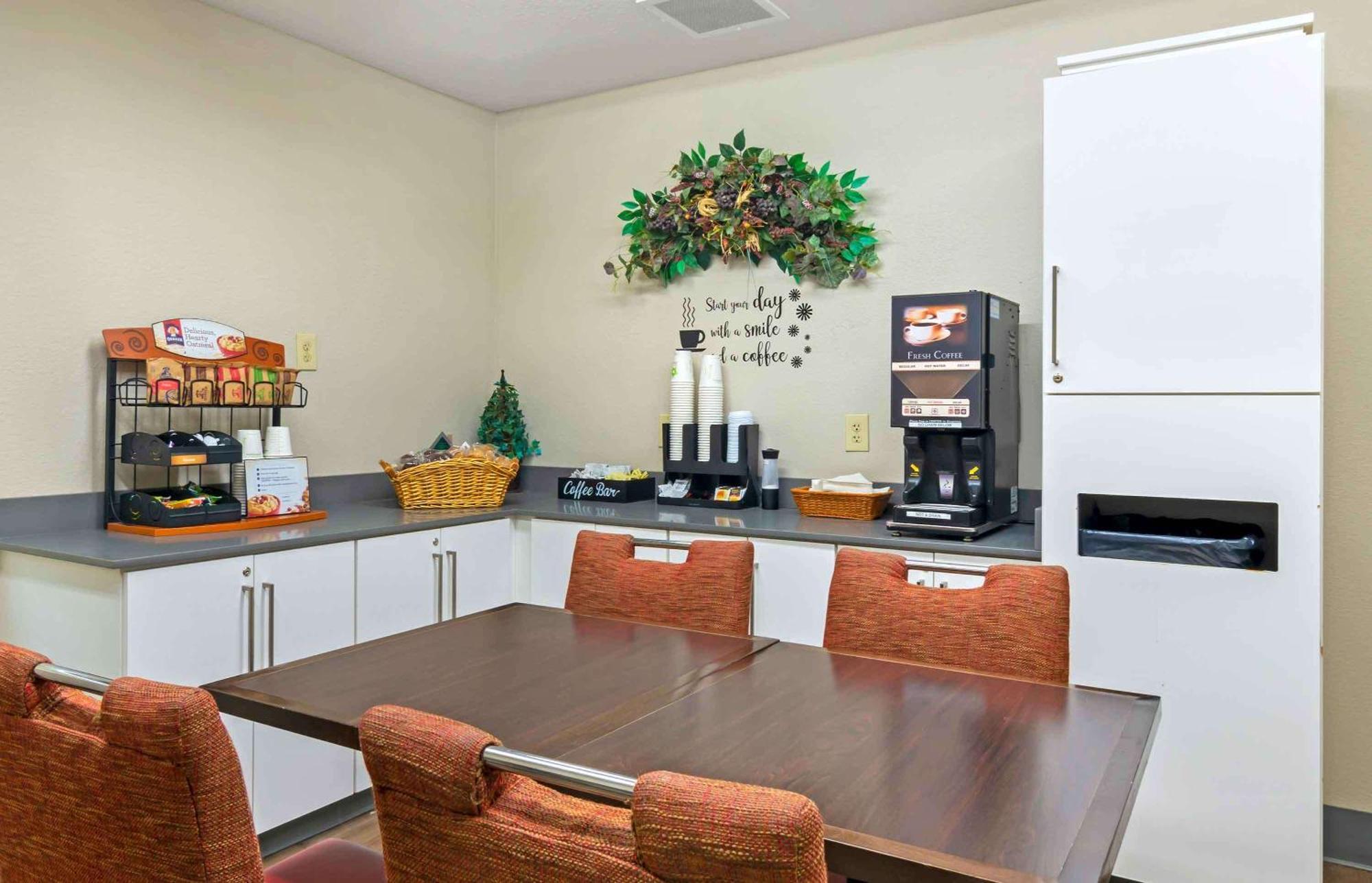 Extended Stay America Suites - Kansas City - Airport Zewnętrze zdjęcie
