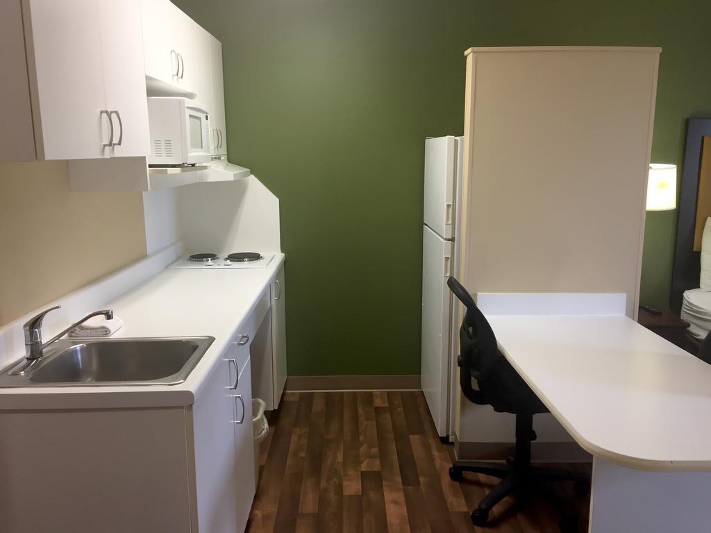 Extended Stay America Suites - Kansas City - Airport Zewnętrze zdjęcie