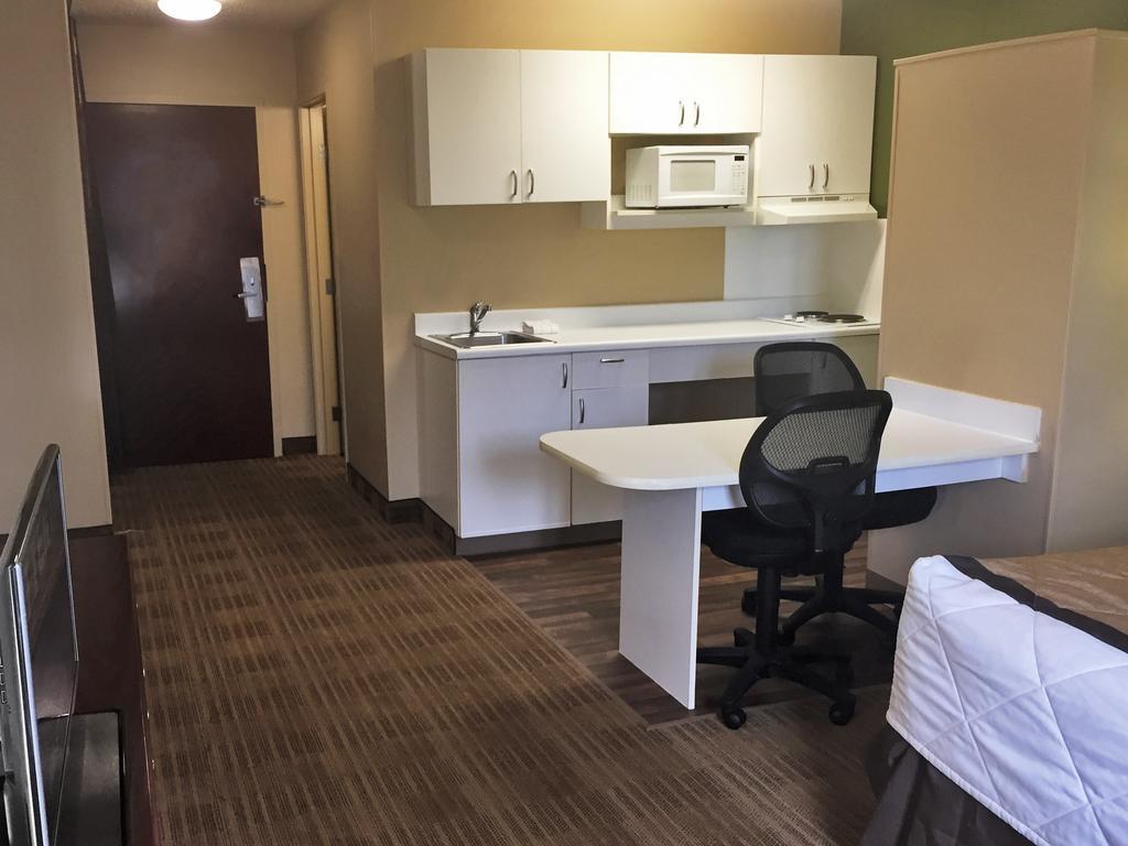 Extended Stay America Suites - Kansas City - Airport Zewnętrze zdjęcie