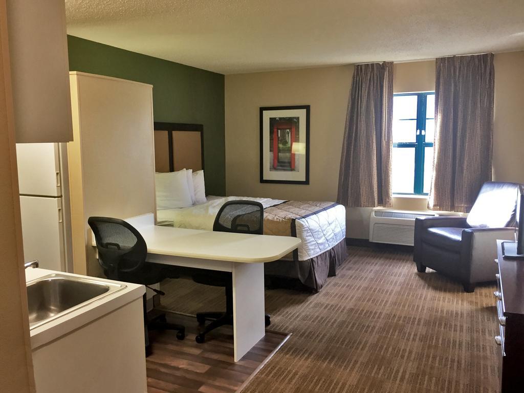 Extended Stay America Suites - Kansas City - Airport Zewnętrze zdjęcie