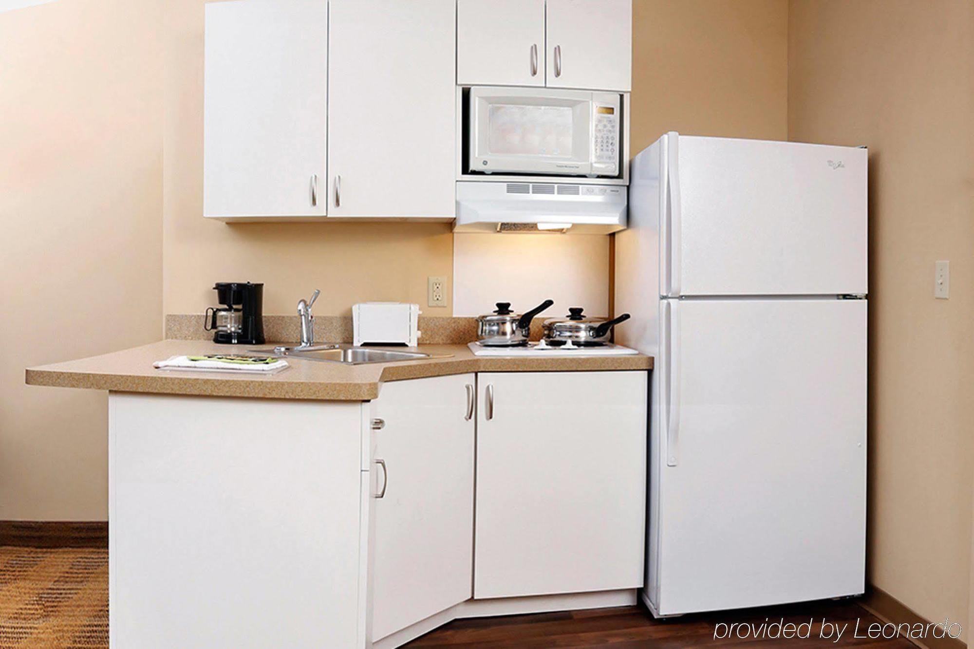 Extended Stay America Suites - Kansas City - Airport Zewnętrze zdjęcie